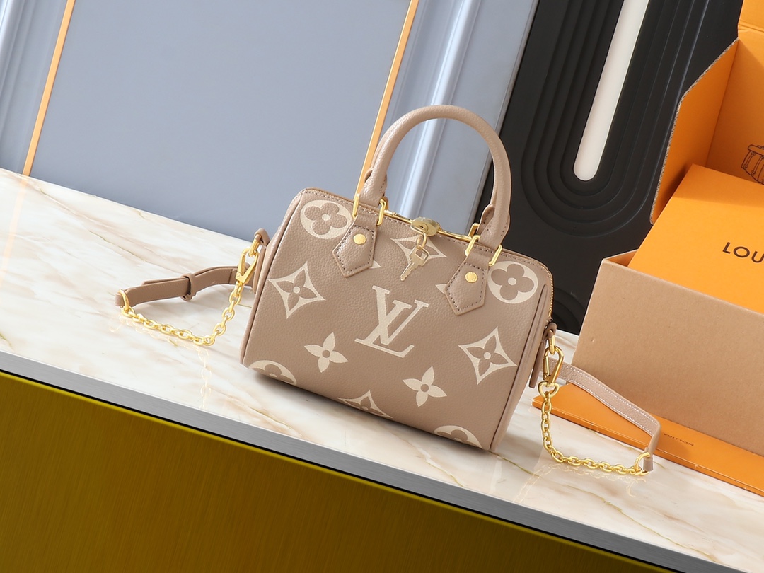 LV bag 30